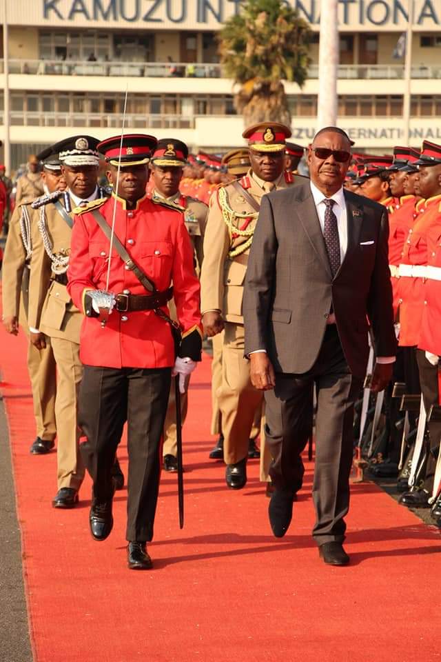 Mutharika leaves for Unga