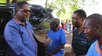 Minister Msaka visits disaster victims in Machinga