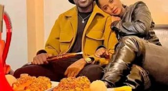 Incredible moment!<br>Musician Zeze Kingstone proposes to girlfriend Dorothy Shonga on her birthday