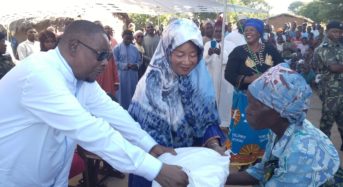 Former President Mutharika Distributes Food Hampers to Needy in Chisigele Village, Promises to Liberate Malawi