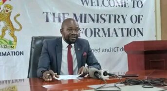 Minister Moses Kunkuyu holds press conference on aircraft accident report