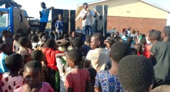 Umunthu FM and youth action movement urge Kasungu youth to seek medical help