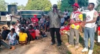 Road to 2025: Ken Zikhale Ng’oma hosts meeting in Nkhatabay Central